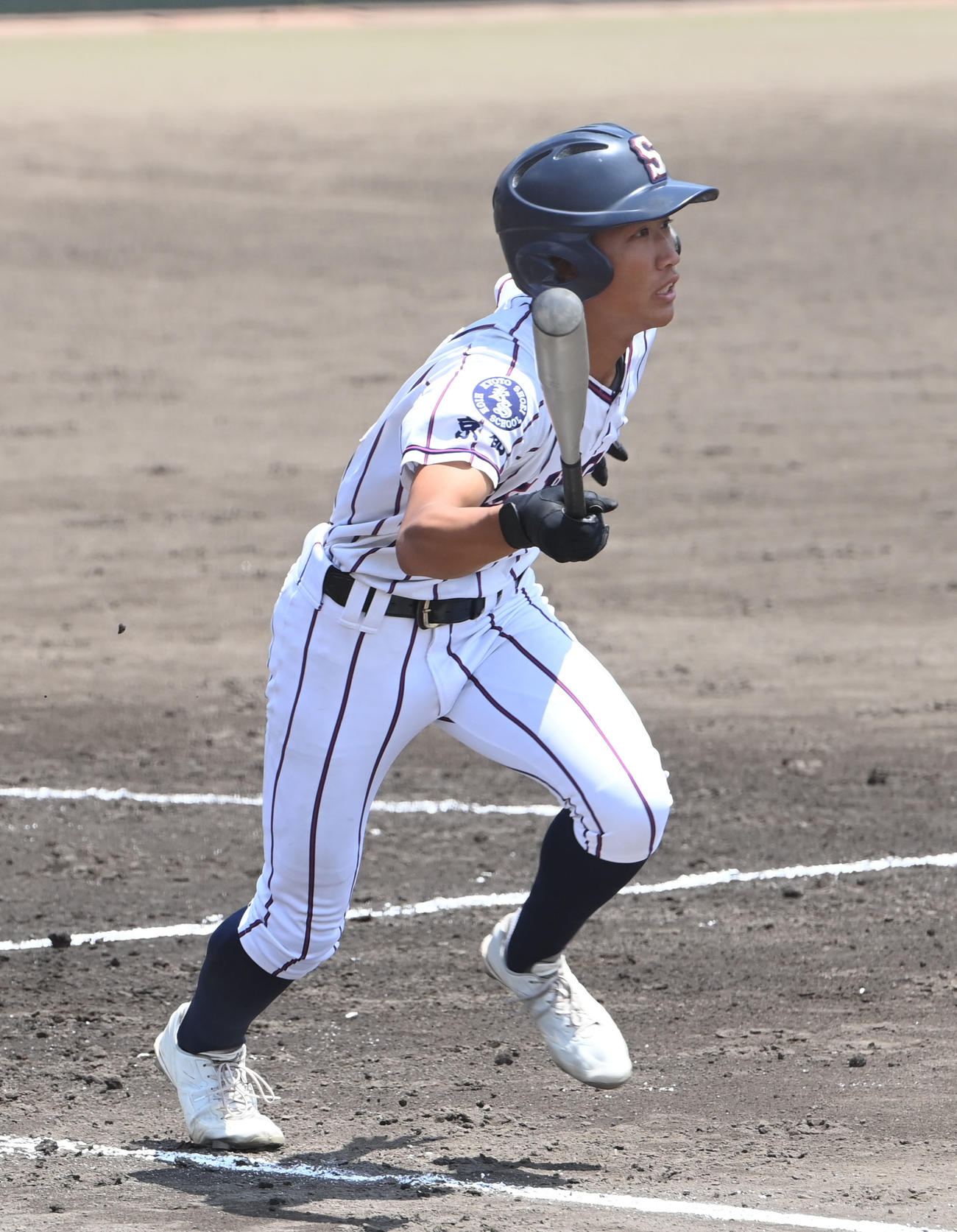 福知山成美対京都翔英　1回裏京都翔英2死満塁、右越えに先制の適時二塁打を放つ藤末（撮影・和賀正仁）