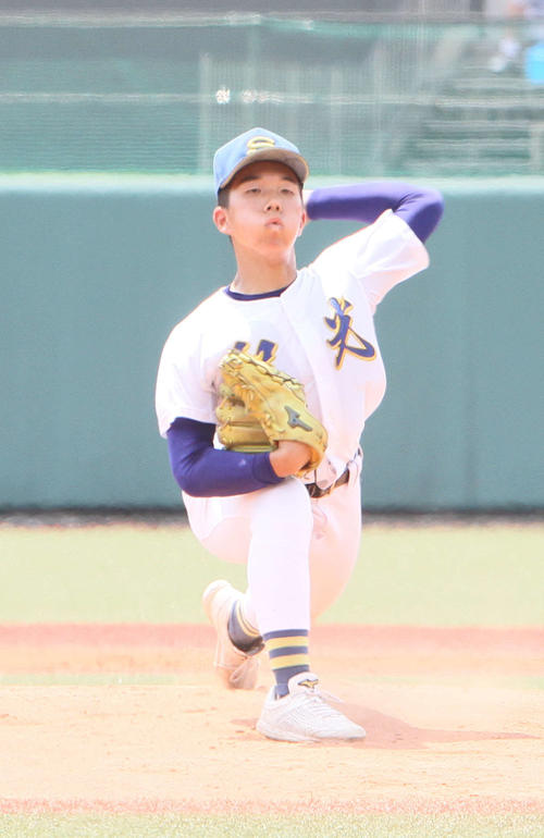 聖光学院対学法石川 先発の聖光学院・小室 (撮影・木村有優)