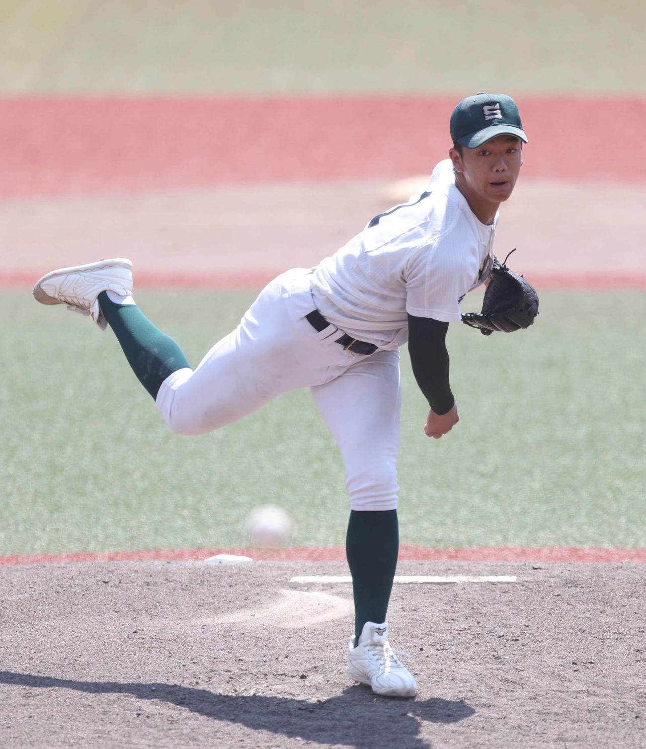専大松戸対志学館　専大松戸先発の平野（撮影・宮地輝）