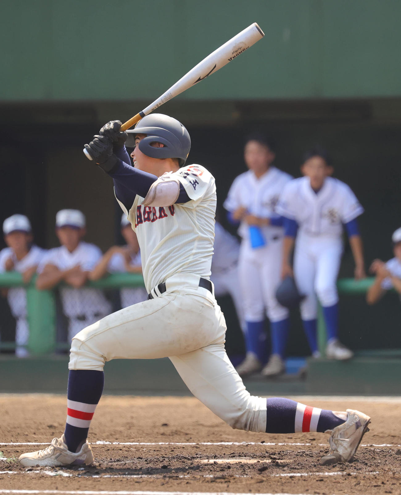 川越東対浦和学院　1回裏浦和学院2死三塁、先制右中間適時二塁打を放つ西田（撮影・野上伸悟）