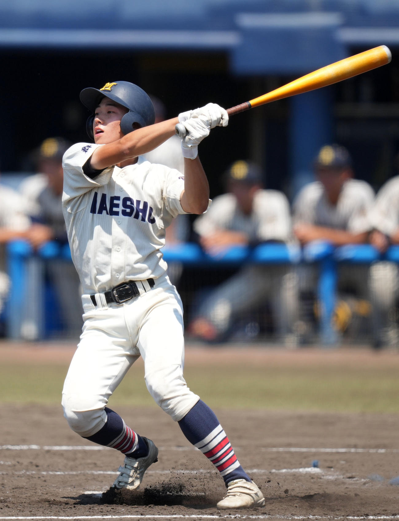 桐生第一対前橋商　3回裏前橋商1死三塁、左犠飛を放つ金子（撮影・横山健太）