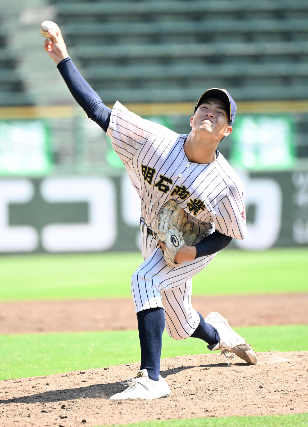 明石商先発の横山楓真（撮影・石井愛子）