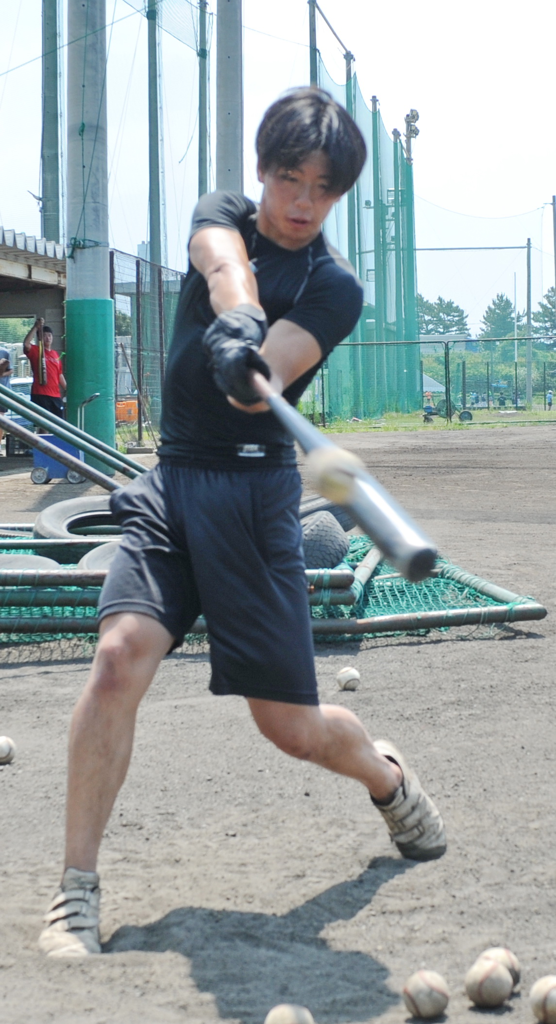 黙々とティー打撃を行う浜松開誠館・広崎