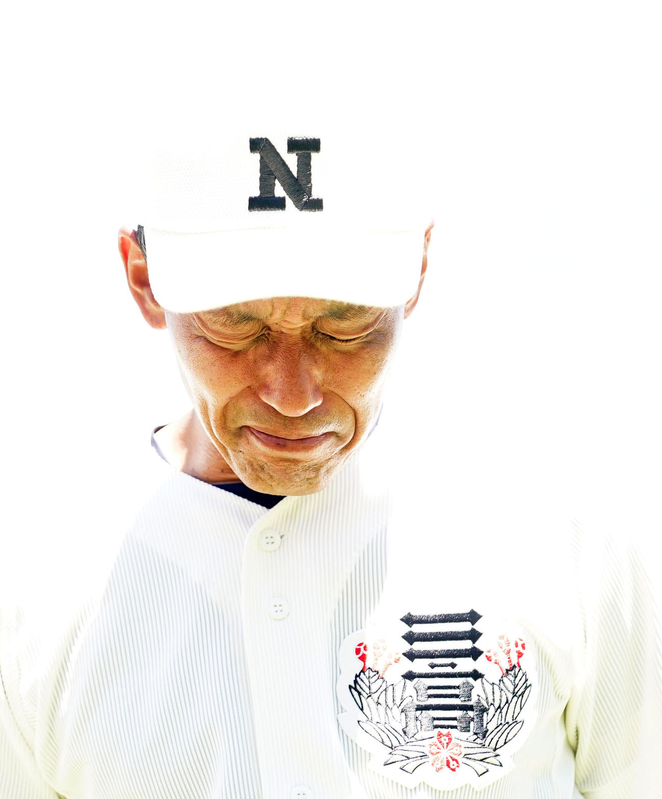 日大鶴ケ丘対日大三　試合後のインタビューで涙する日大三・三木監督（撮影・横山健太）