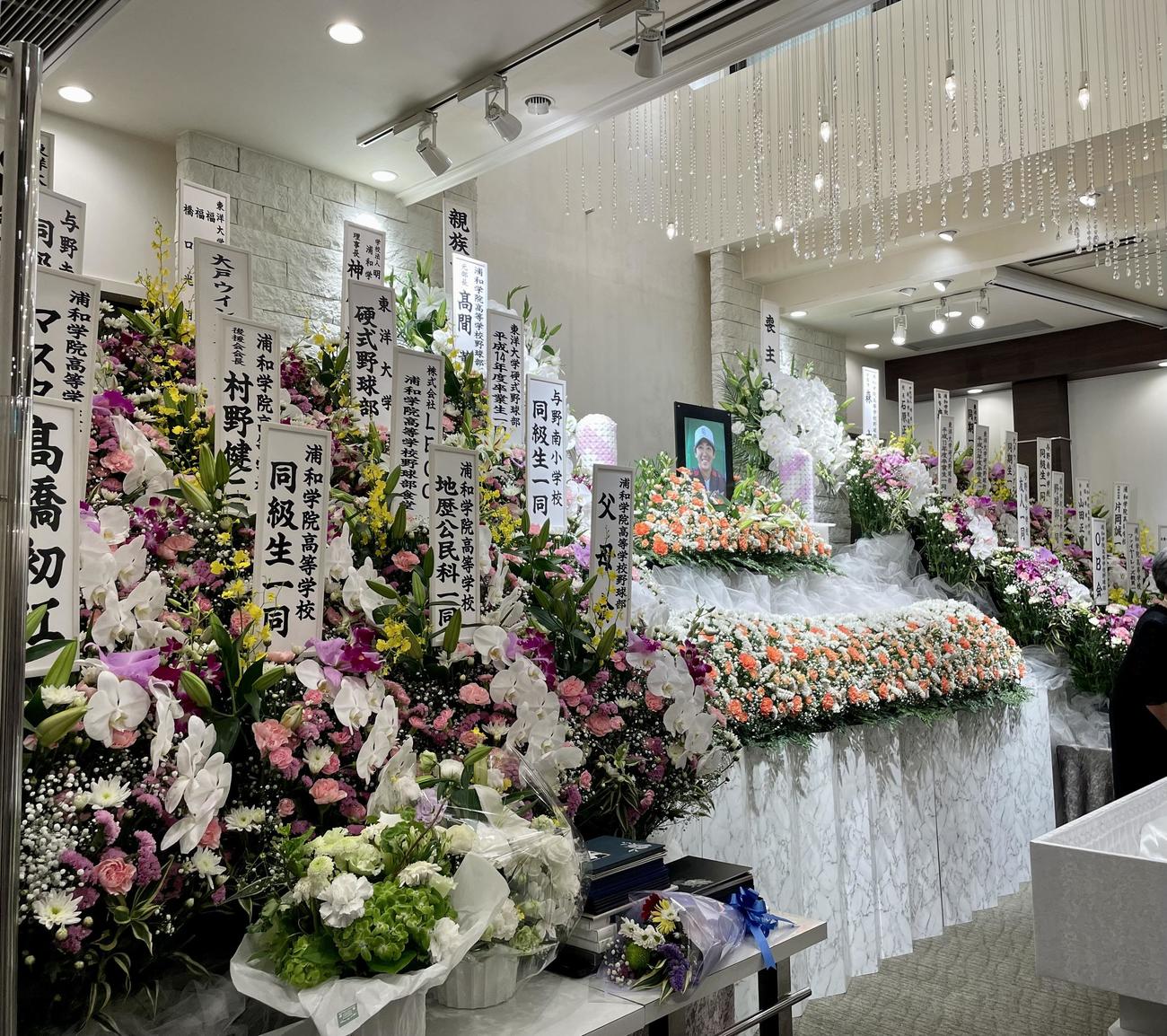 浦和学院・三浦貴コーチの祭壇（撮影・保坂恭子）
