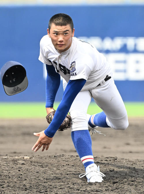 履正社・福田幸之介3安打完封で大阪桐蔭下し4年ぶりV “5度目の正直
