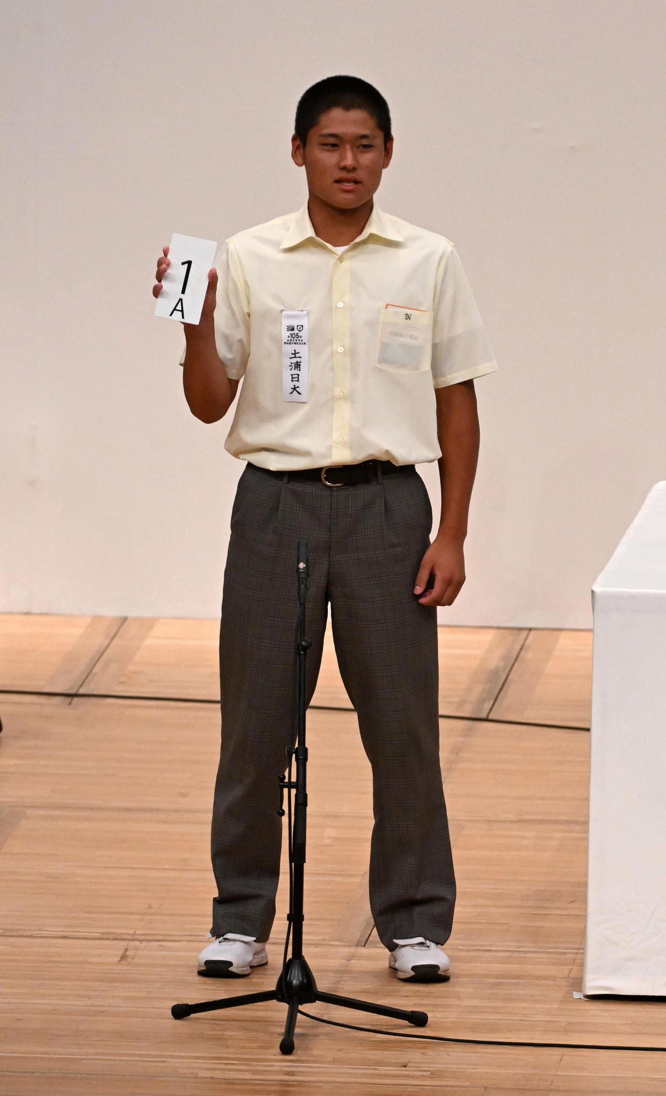 第105回全国高校野球選手権の抽選を行った土浦日大・塚原主将（撮影・前岡正明）