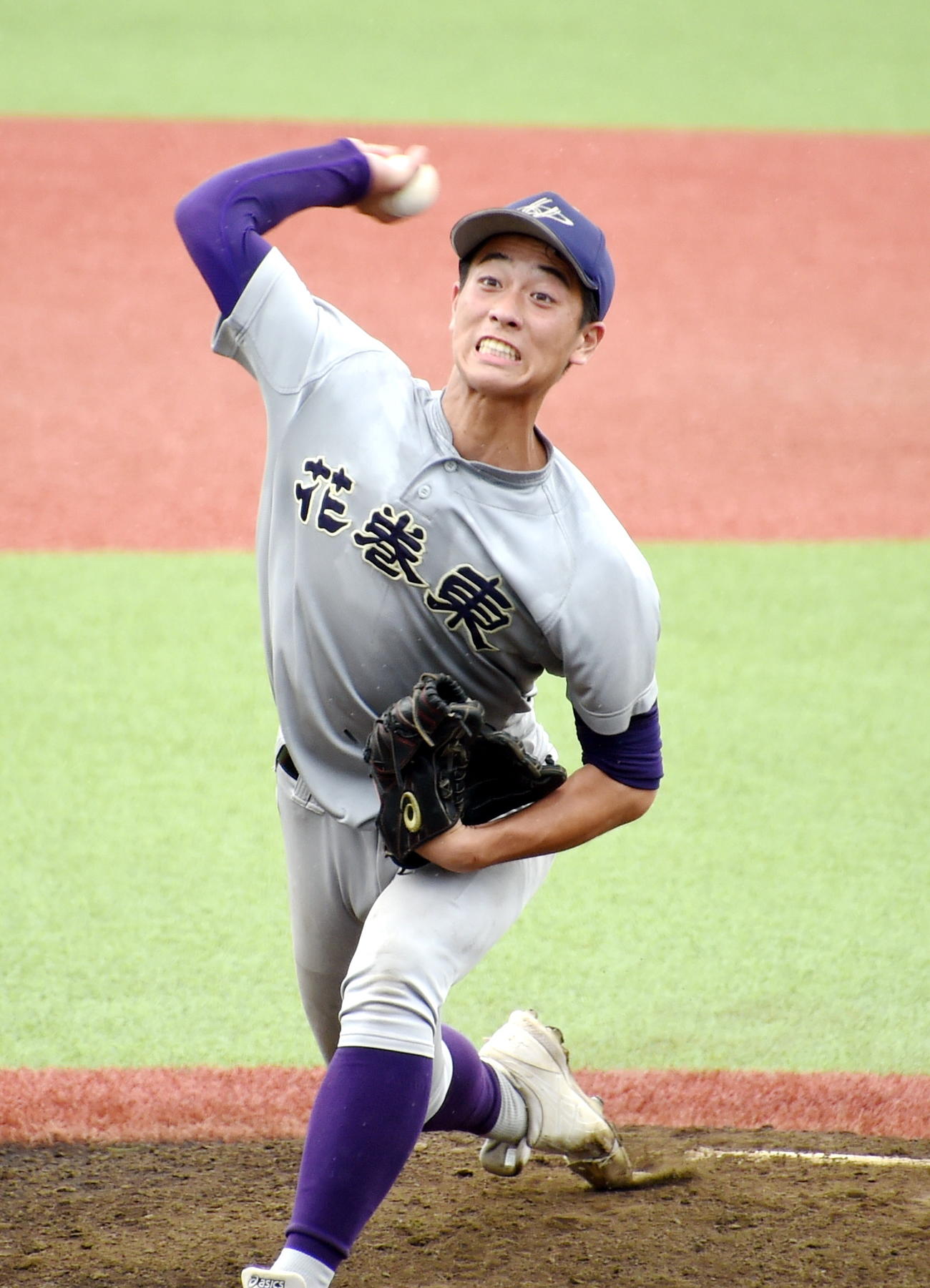 岩手大会決勝で3安打17奪三振で完封した花巻東・小松
