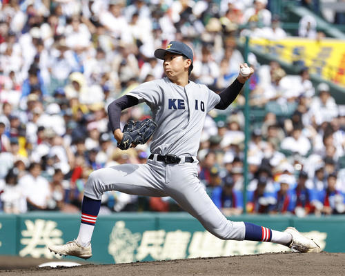 慶応対仙台育英　仙台育英戦に先発した慶応鈴木（撮影・藤尾明華）