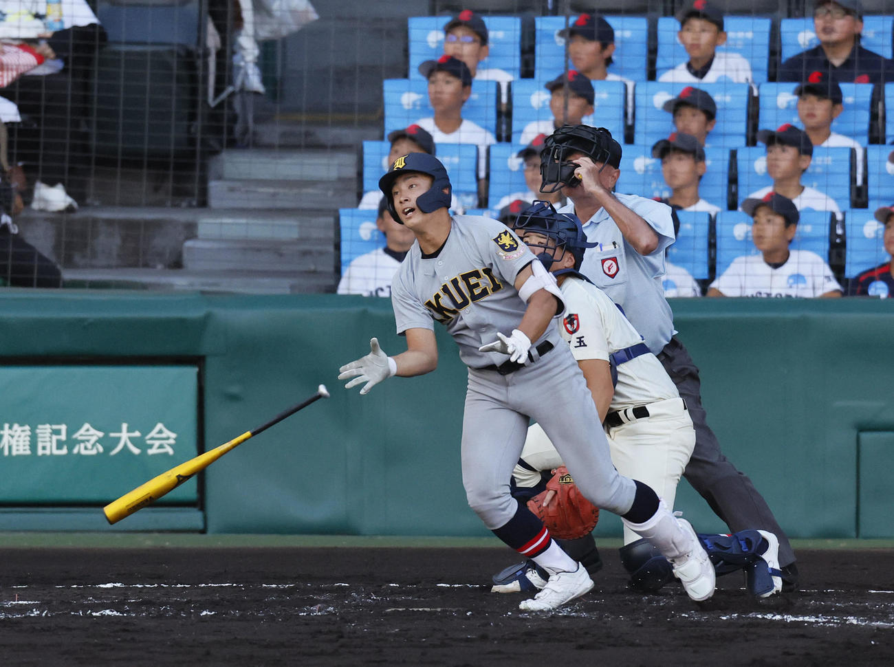 浦和学園対仙台育英　1回裏仙台育英2死二塁、鈴木が右越えに適時二塁打を放つ（撮影・藤尾明華）