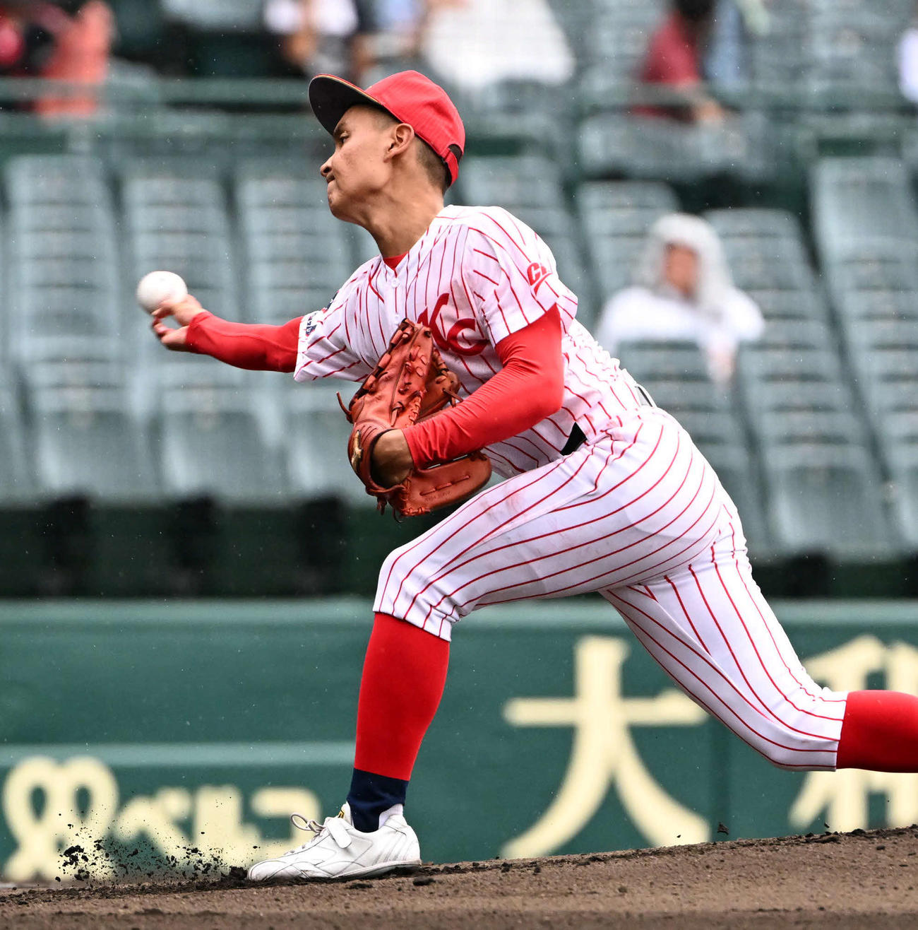 川之江対高知中央　高知中央先発の高橋秀斗（撮影・石井愛子）