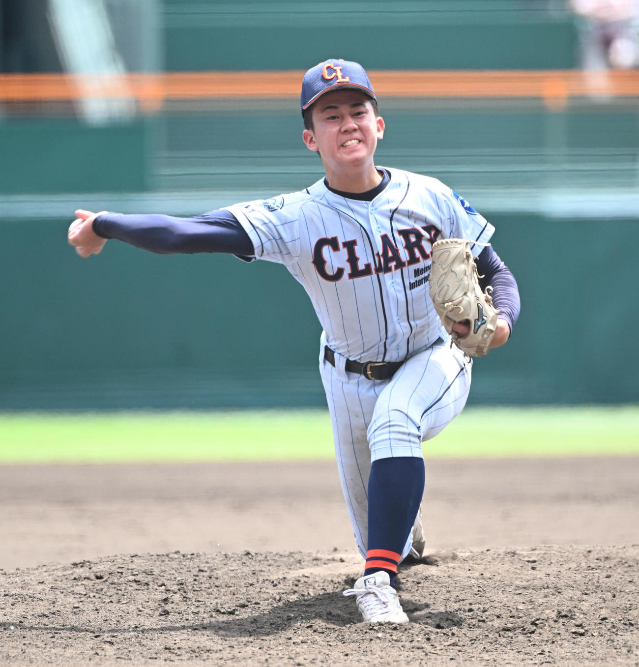 クラーク対前橋商　完投勝利を飾ったクラーク・新岡（撮影・和賀正仁）
