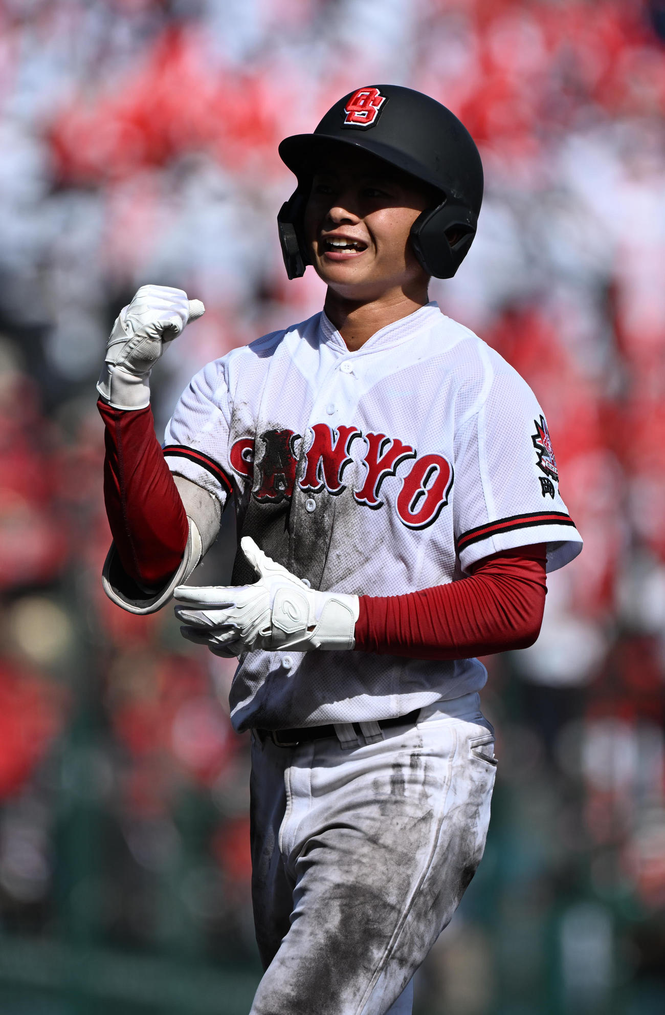 日大山形対おかやま山陽　6回裏おかやま山陽1死二塁、右前適時打を放つ湯浅（撮影・和賀正仁）