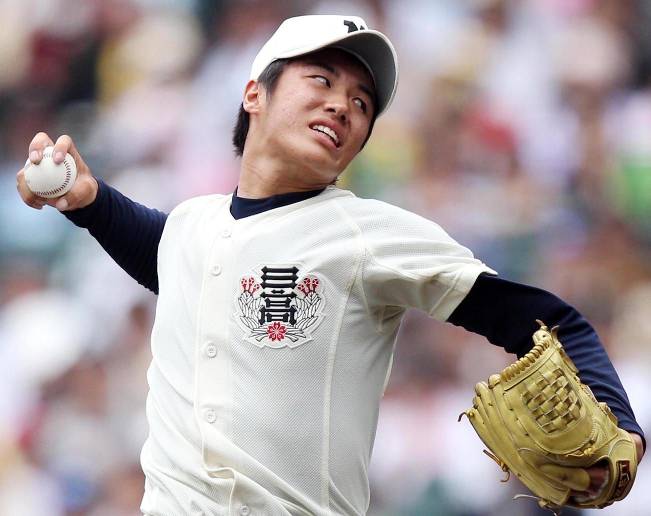 11年8月、5安打完封の力投を見せた日大三・吉永