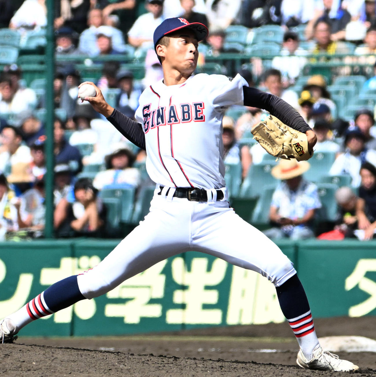 いなべ総合学園対沖縄尚学　いなべ総合学園2番手の高田（撮影・石井愛子）