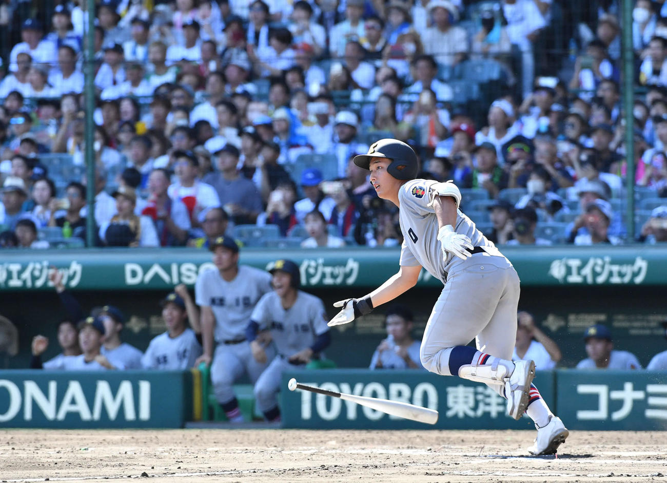 北陸対慶応　7回裏慶応無死、代打の清原は左飛に倒れる（撮影・岩下翔太）