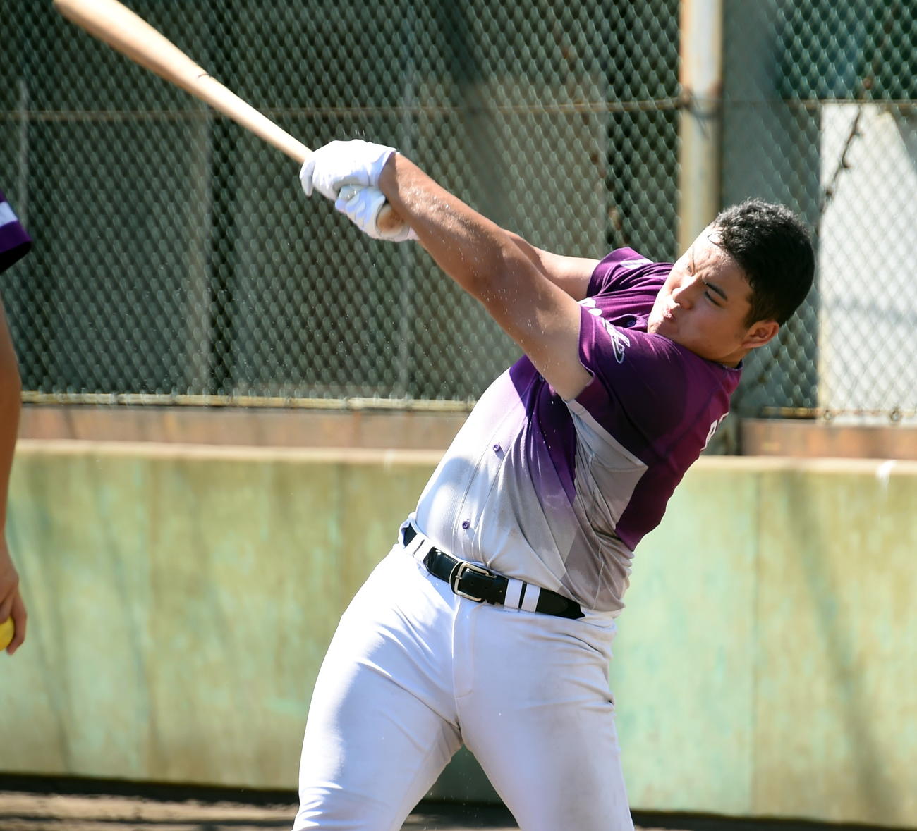 ロングティーで汗を流す花巻東・佐々木麟（撮影・山田愛斗）
