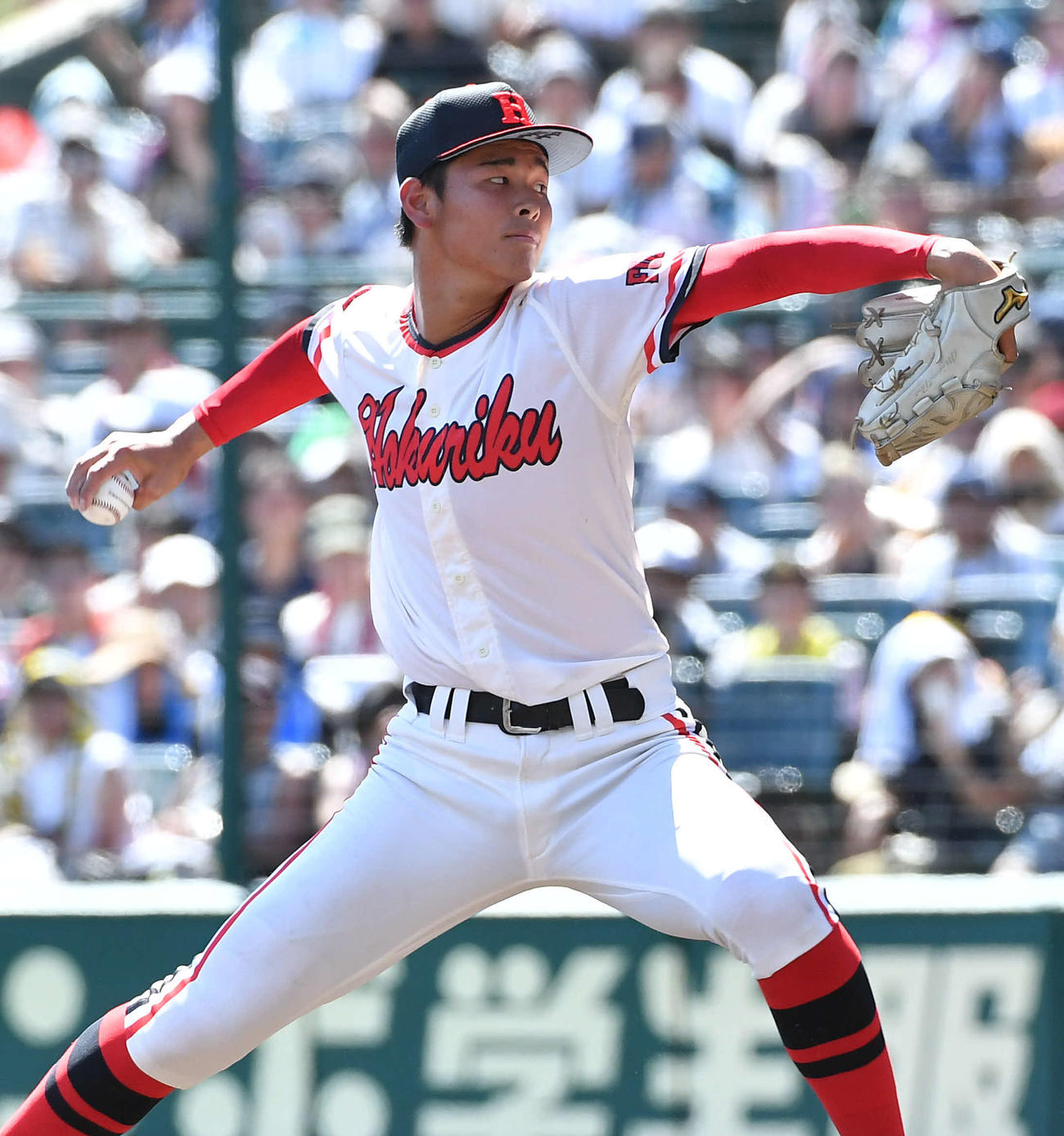 4回途中から登板した、北陸2番手の友広（撮影・岩下翔太）