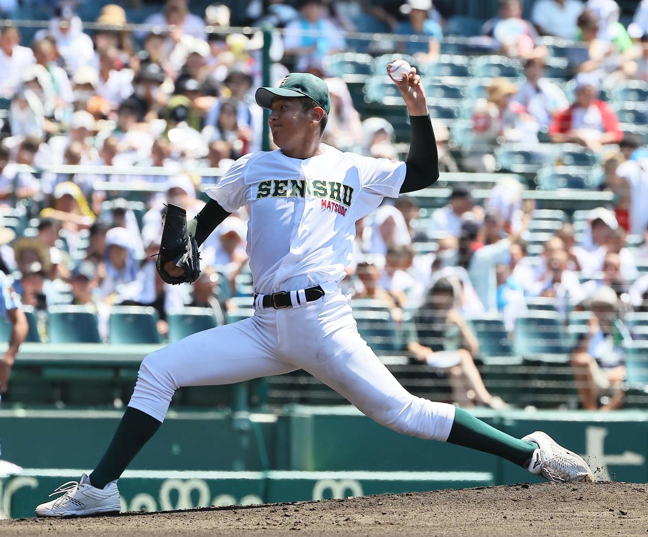 東海大甲府対専大松戸　専大松戸・先発の渡辺翼（撮影・上田博志）