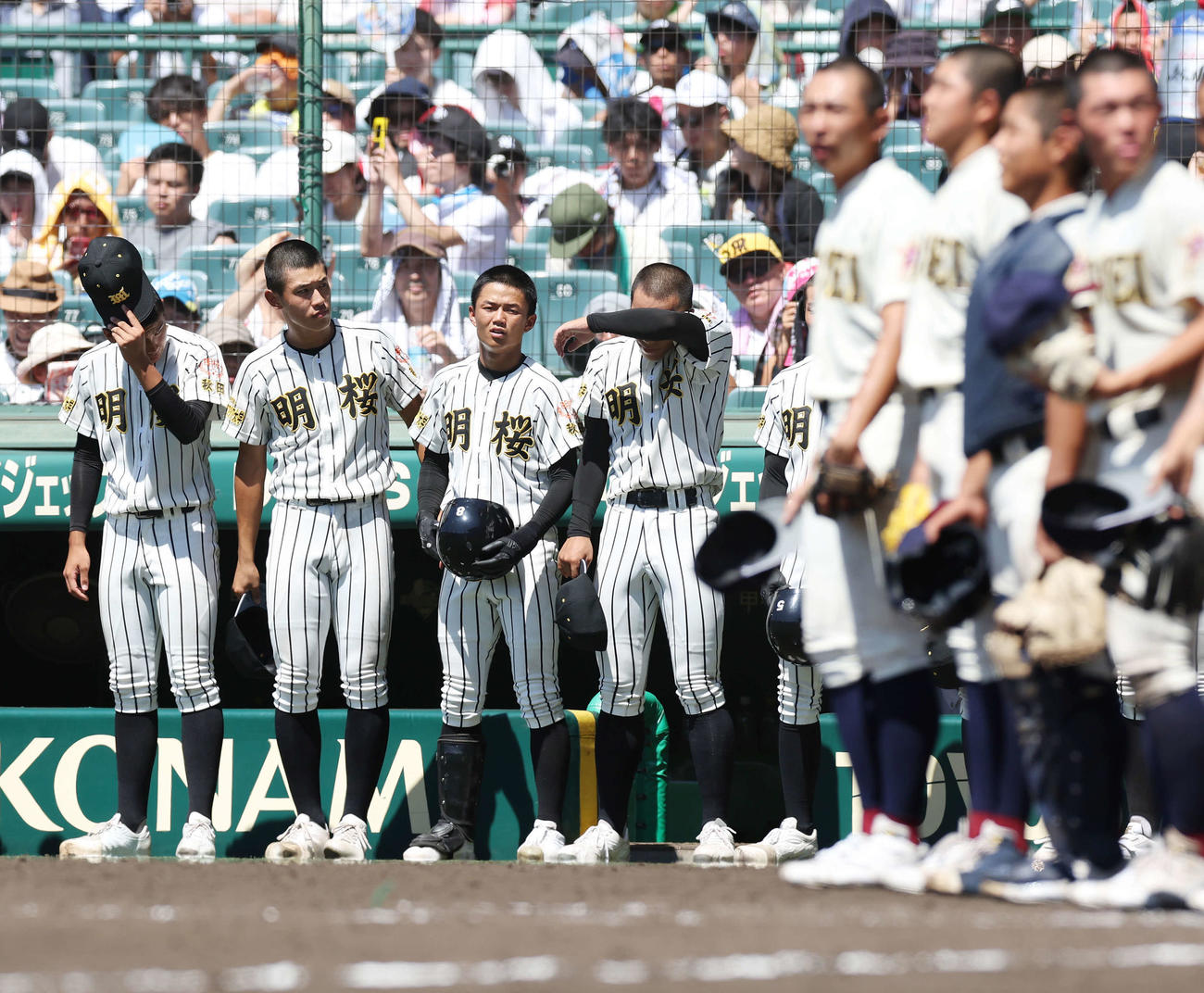 八戸学院光星対ノースアジア大明桜　敗れて悔しい表情のノースアジア大明桜の選手たち（撮影・宮地輝）
