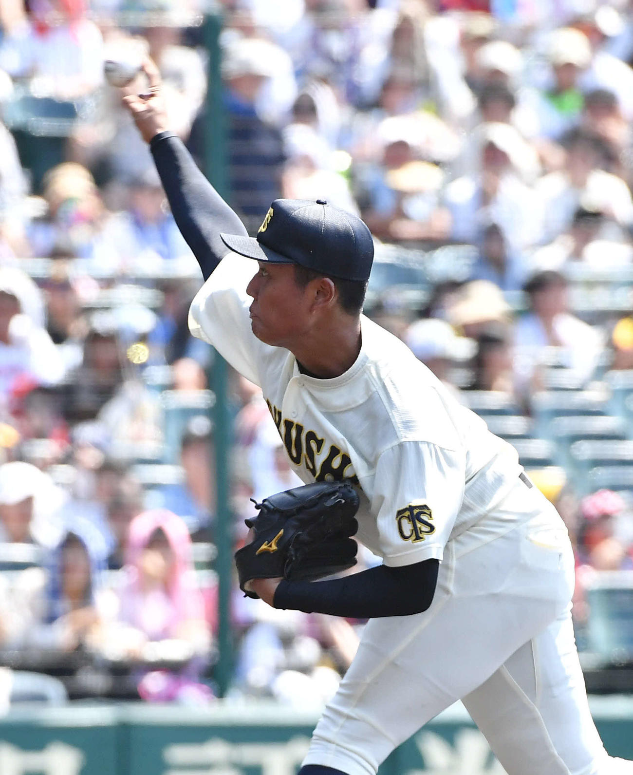 智弁学園対徳島商　徳島商先発の森煌（撮影・岩下翔太）