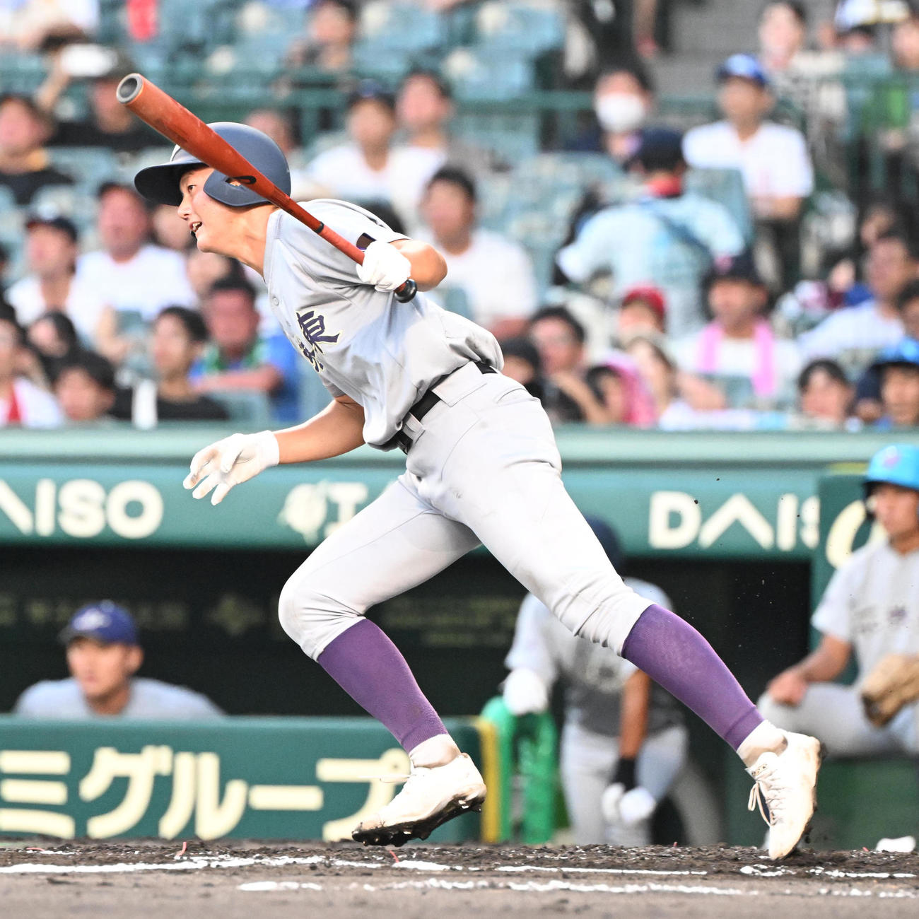 クラーク対花巻東　8回裏花巻東2死一、二塁、左前適時打を放つ千葉（撮影・和賀正仁）