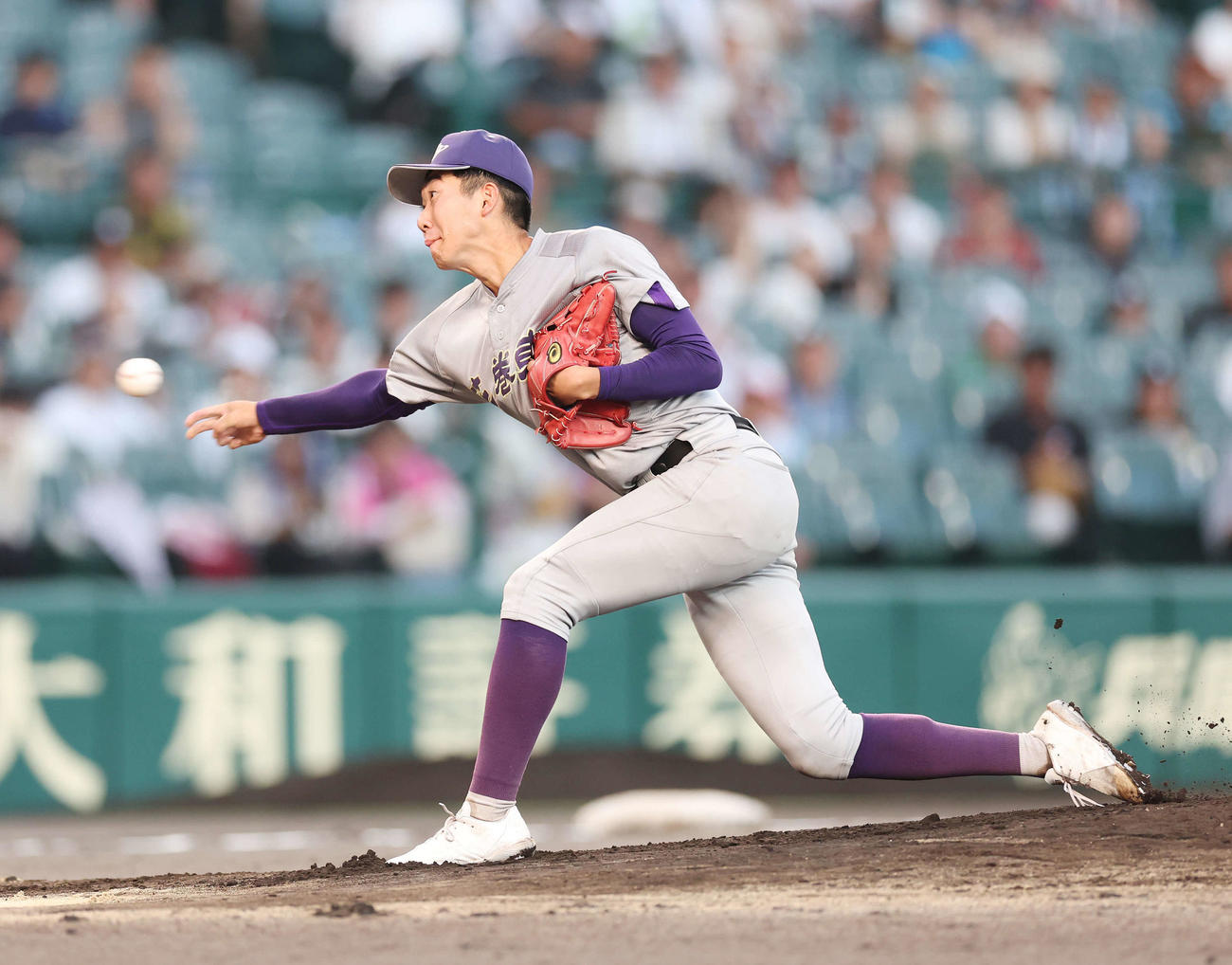 クラーク対花巻東　花巻東3番手の中屋敷（撮影・宮地輝）