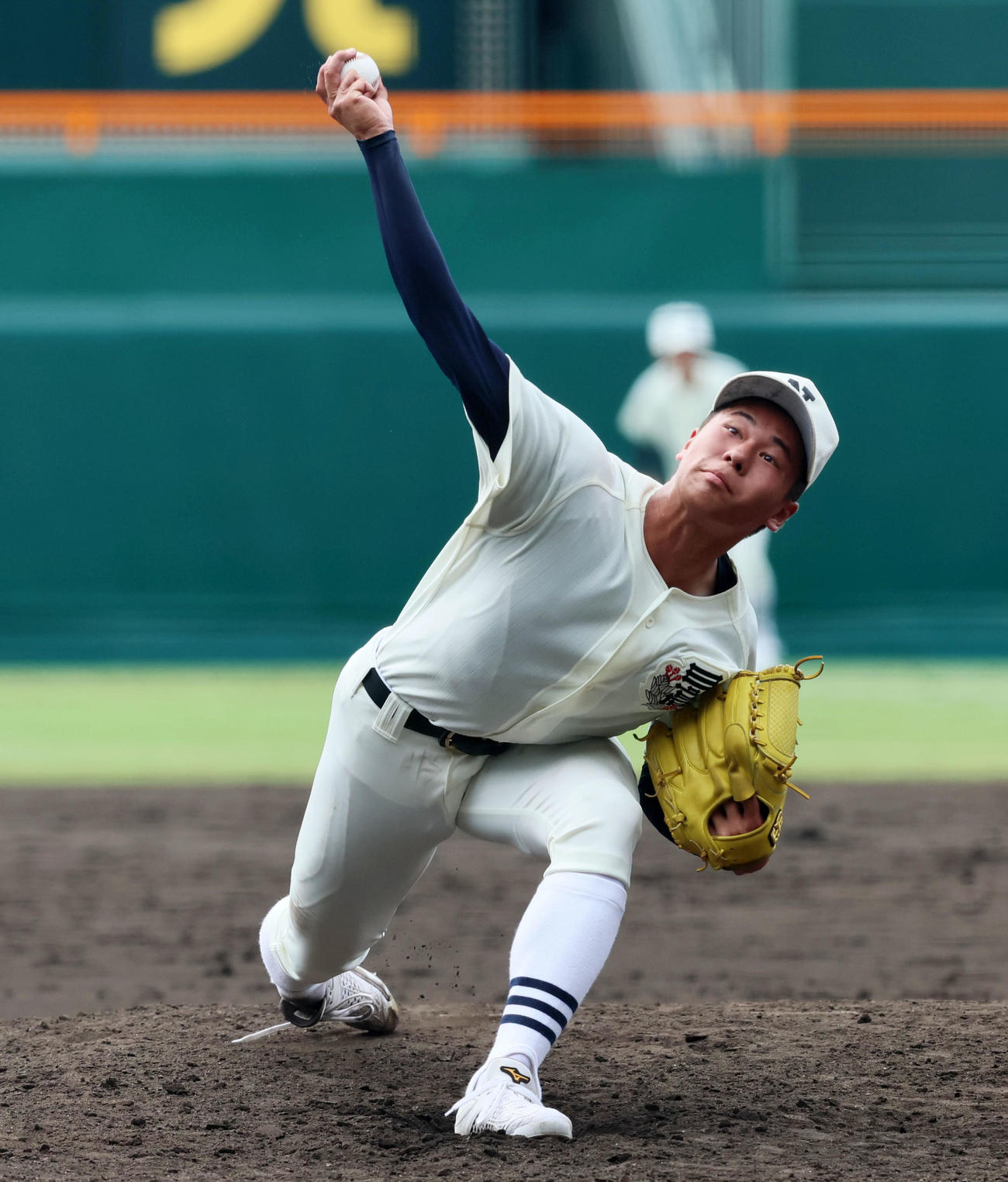 鳥栖工対日大三　日大三の2番手で登板する安田（撮影・加藤哉）