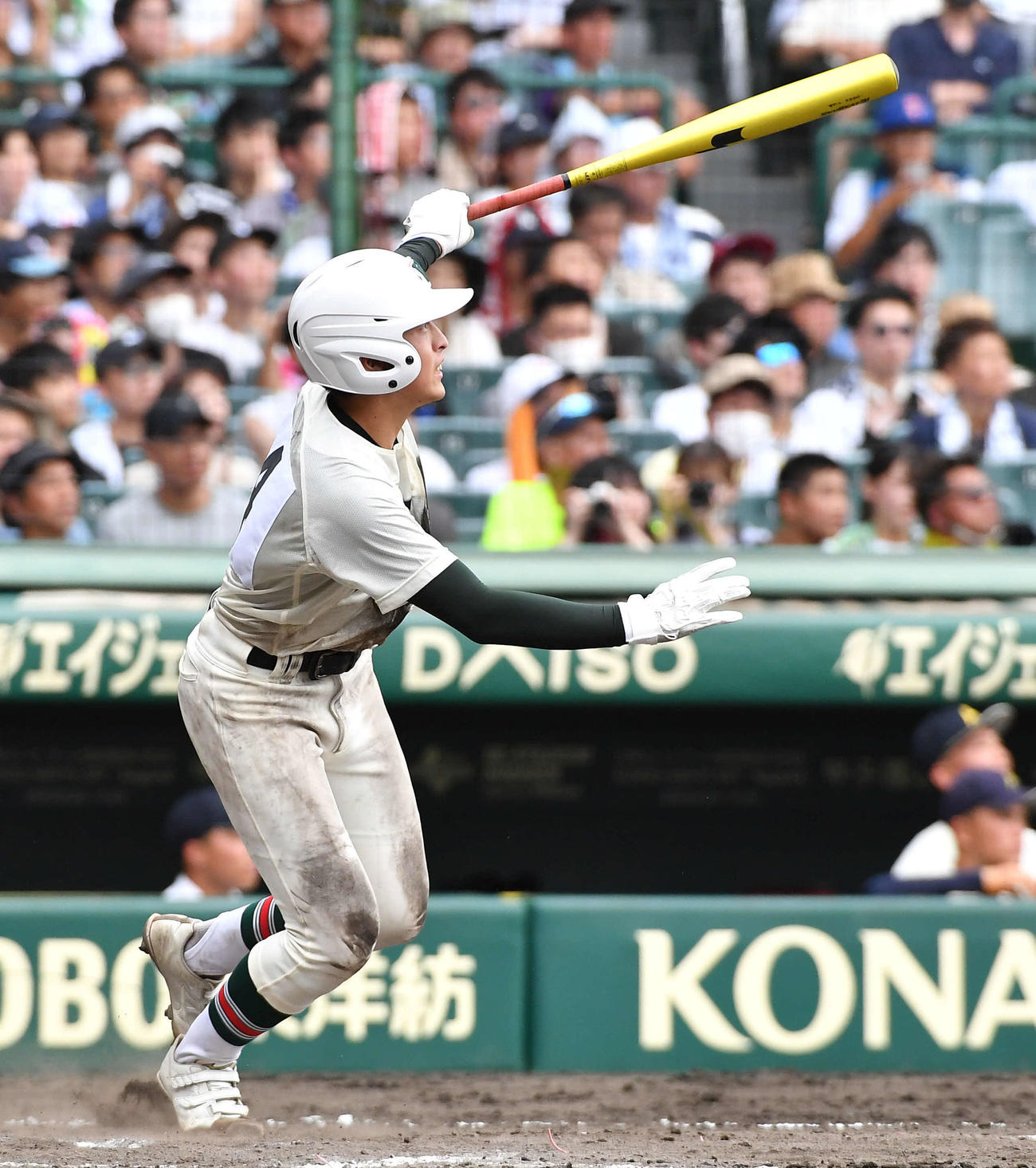 神村学園対市和歌山　9回表市和歌山2死、左飛に倒れる熊本（撮影・岩下翔太）