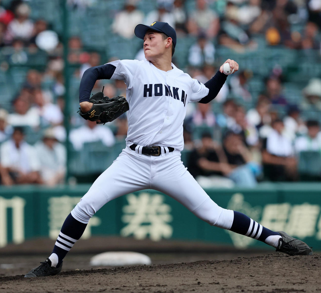 浜松開誠館対北海　北海2番手で登板する長内（撮影・加藤哉）