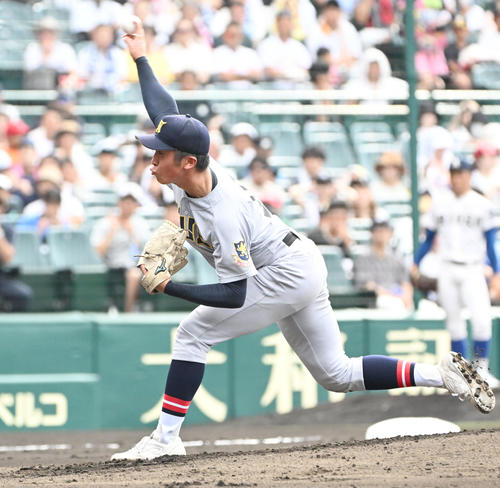 仙台育英対履正社　仙台育英先発の湯田（撮影・石井愛子）