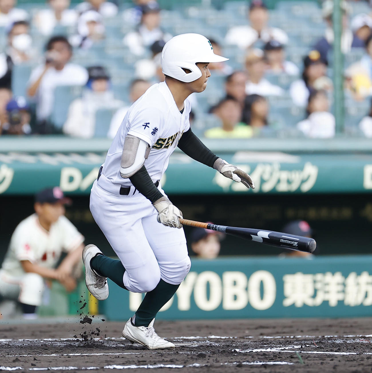 専大松戸対土浦日大　1回表専大松戸死一、二塁、上迫田は左前に適時打を放つ（撮影・藤尾明華）