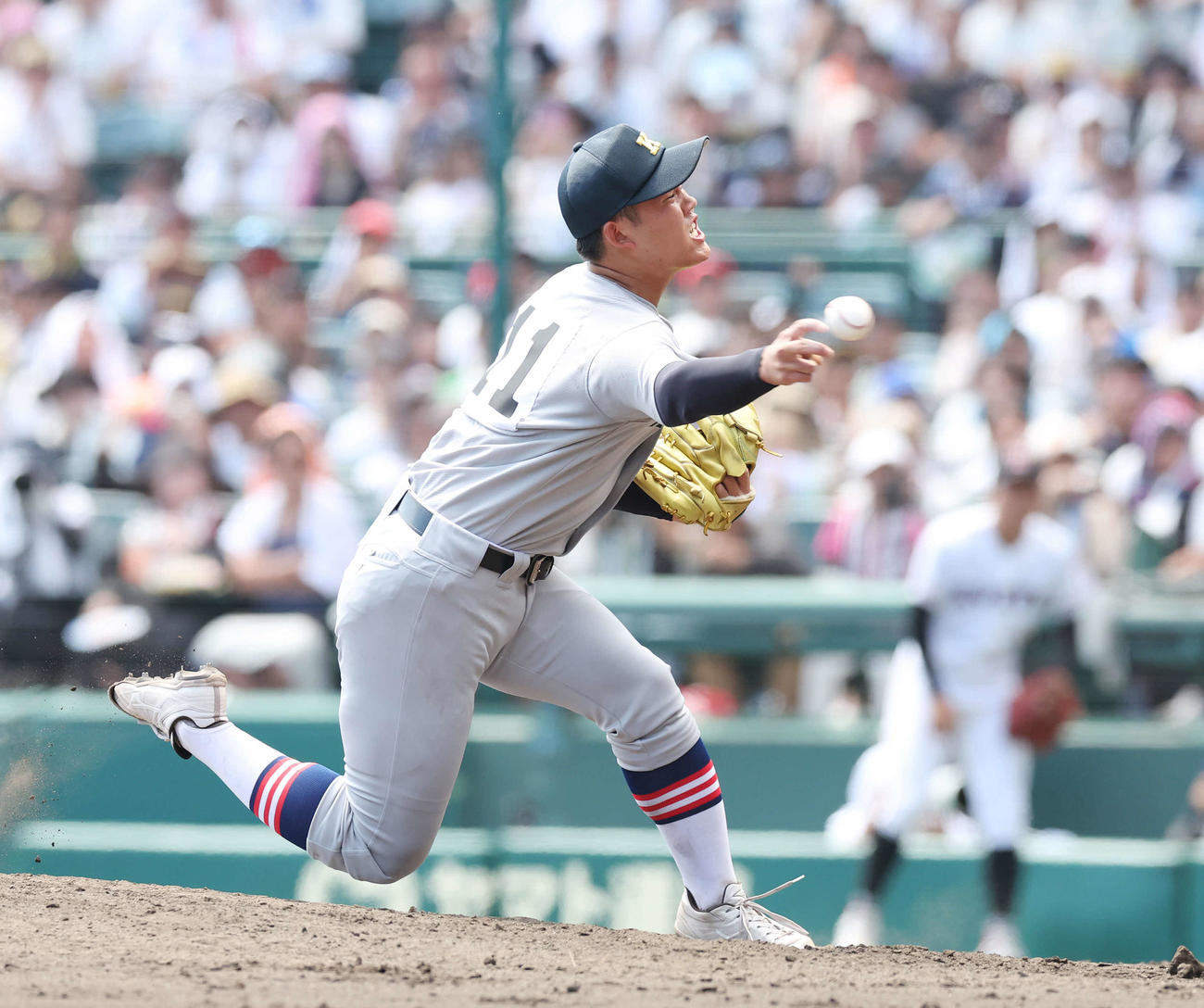 慶応対広陵　慶応3番手の松井（撮影・宮地輝）