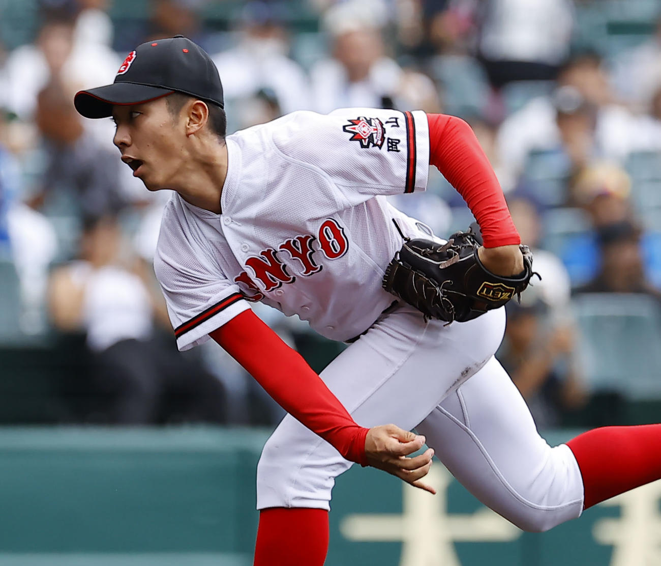 日大三対おかやま山陽　日大三戦に先発したおかやま山陽西野（撮影・藤尾明華）