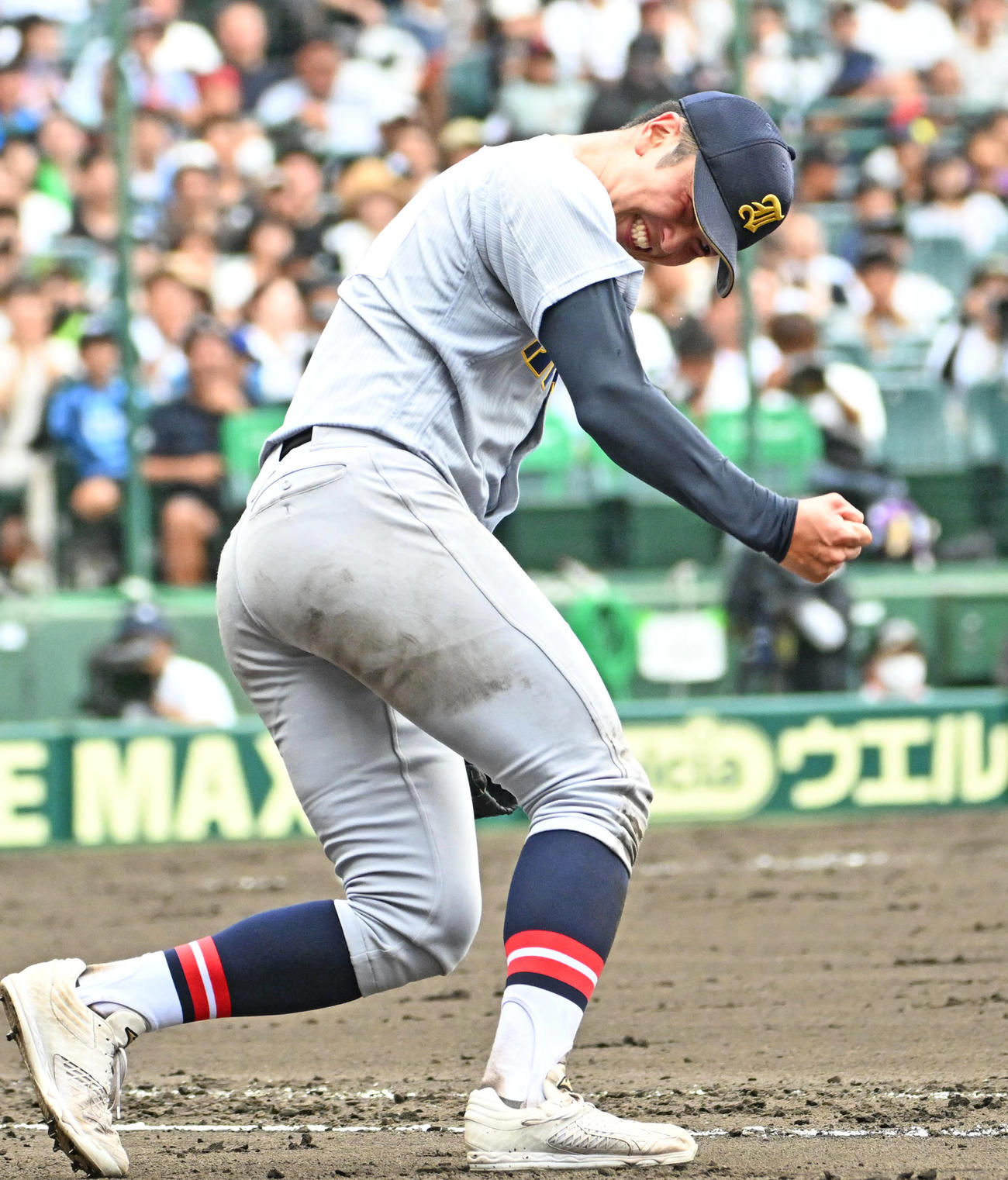 仙台育英対履正社　履正社に勝利し喜ぶ高橋（撮影・石井愛子）