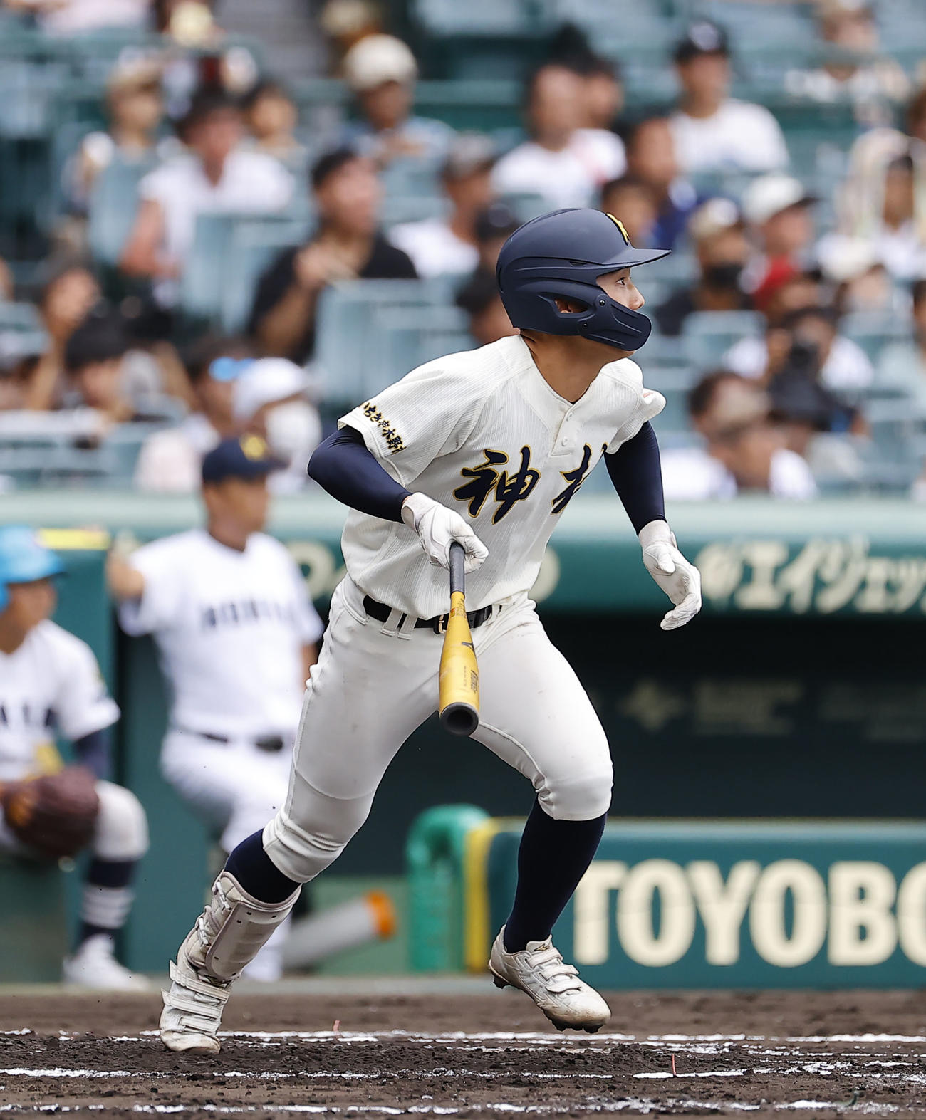 神村学園対北海　1回表神村学園2死一、三塁、松尾は中越えに2点適時二塁打を放つ（撮影・藤尾明華）