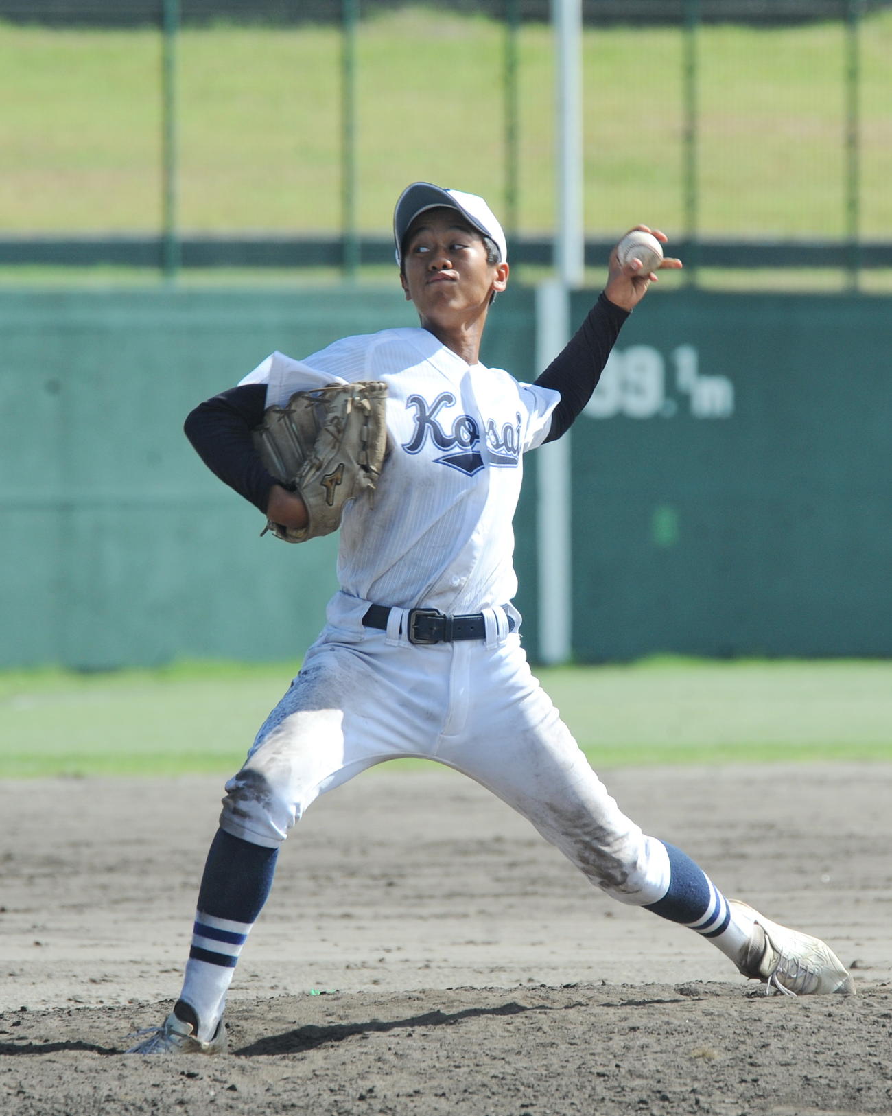 10安打を打たれながらも公式戦初完投した湖西・佐々木　