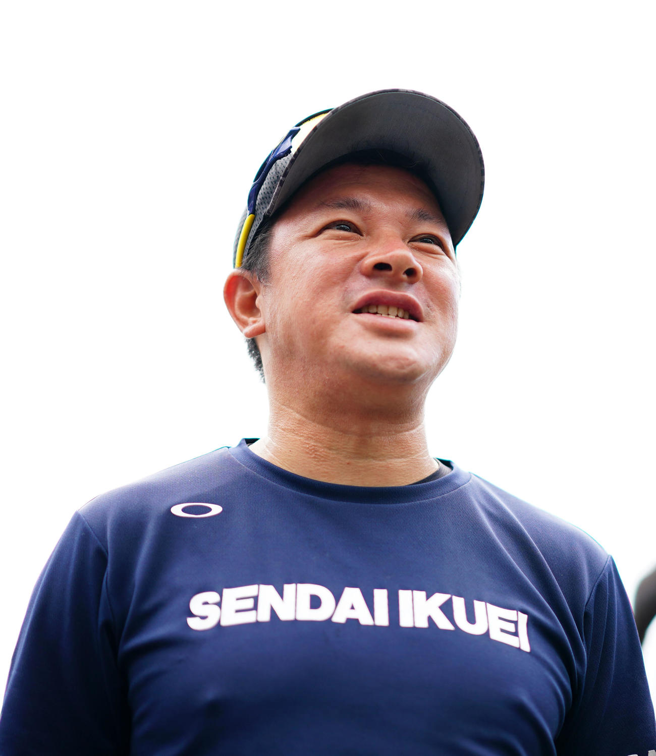 決勝への意気込みを語る仙台育英・須江監督（撮影・横山健太）