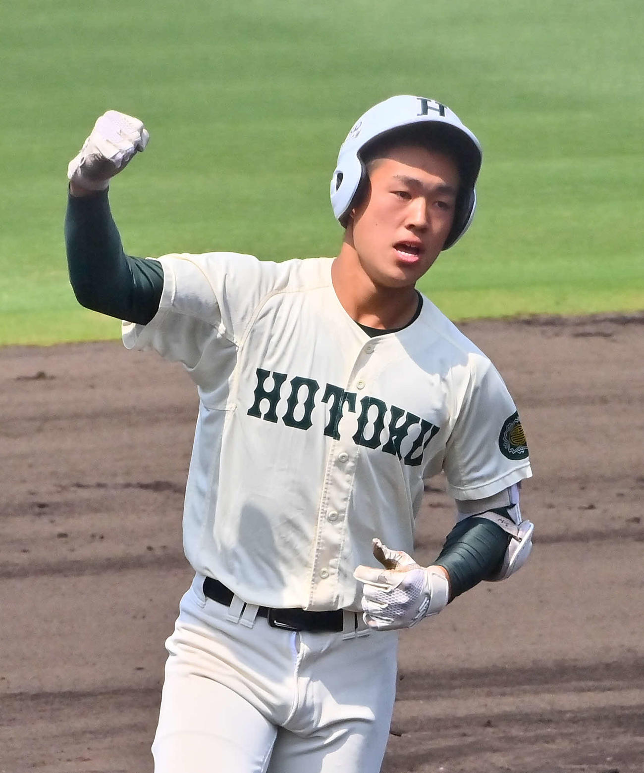 報徳学園・堀柊那