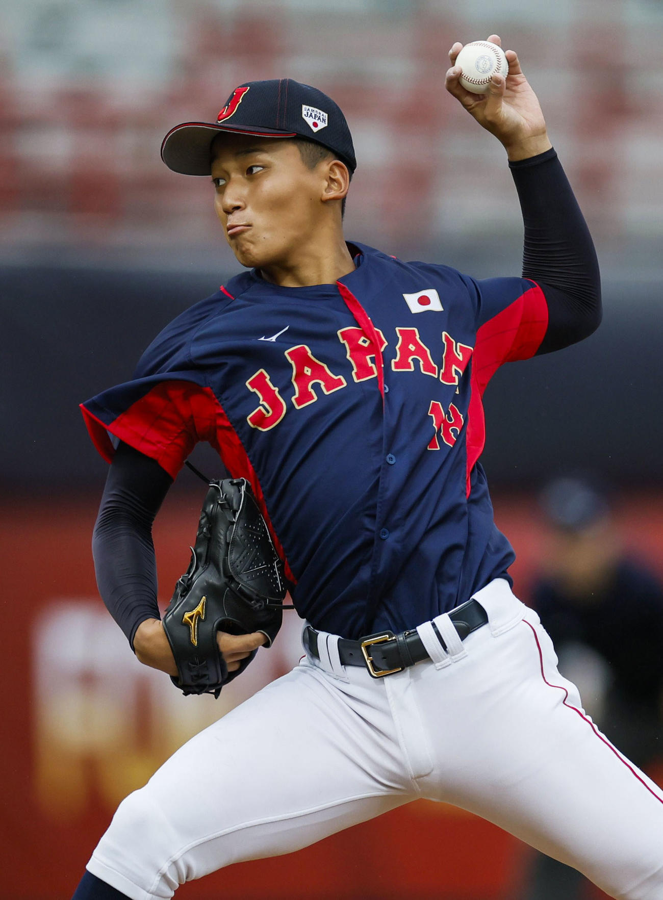 6回途中無失点と好投した前田（共同）