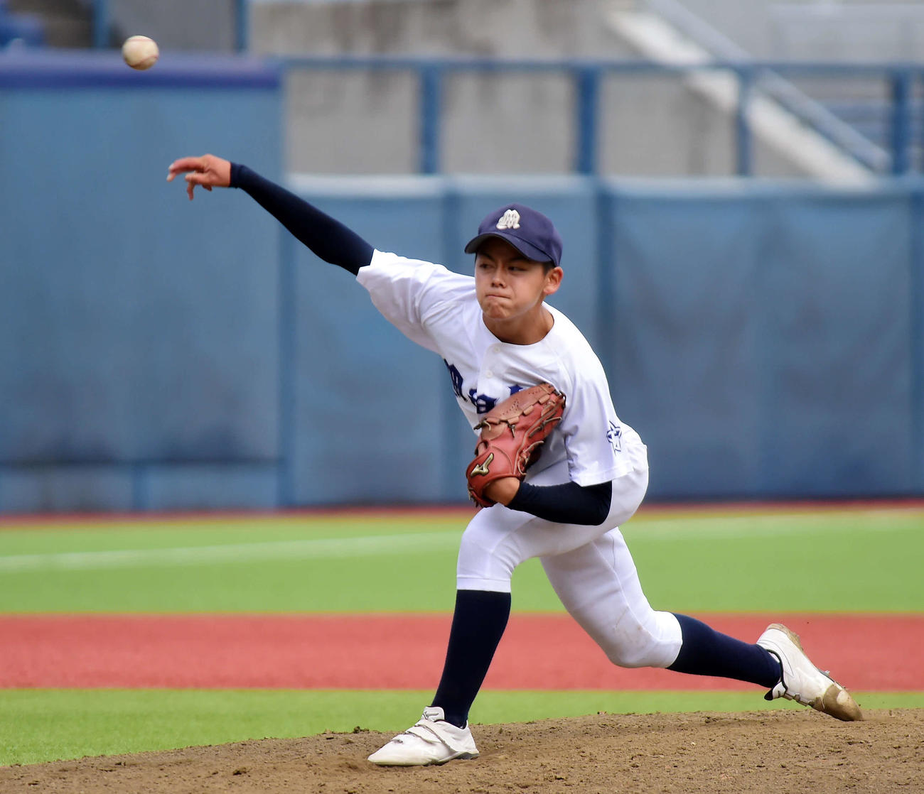 8回5安打1四球9奪三振で完封した巻の先発・保倉