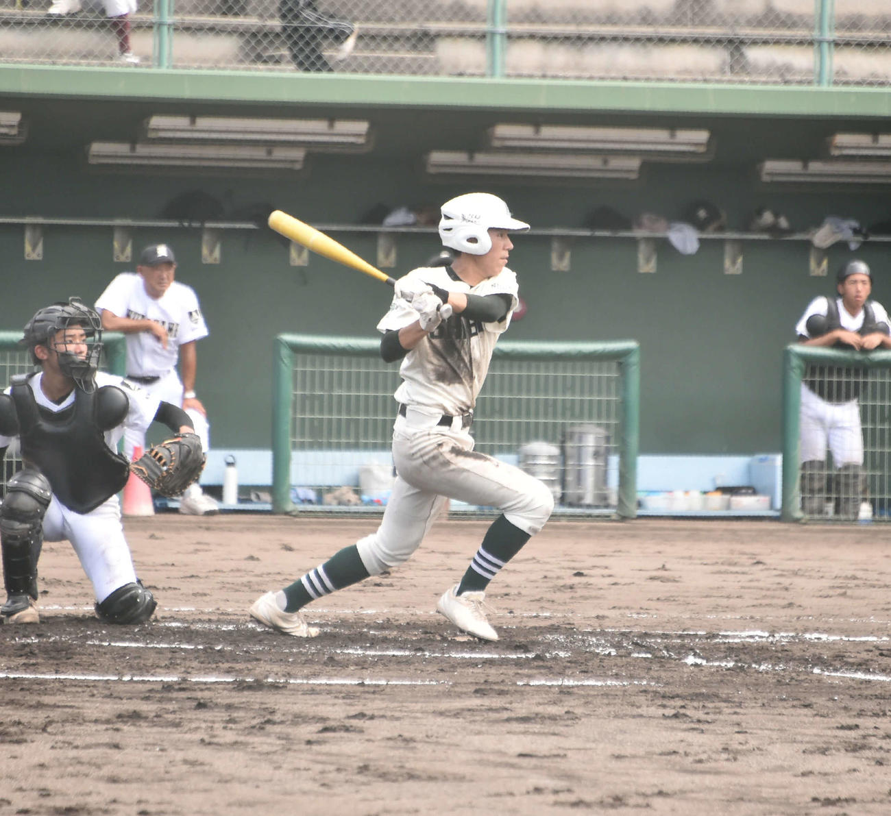 新発田農は3回裏1死二、三塁で渡辺泰の中前適時打で先制