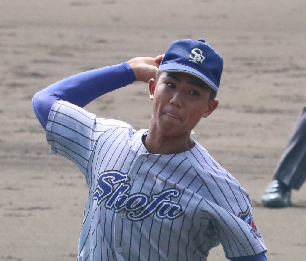 須磨翔風対市西宮　須磨翔風先発の槙野遥斗（撮影・林亮佑）