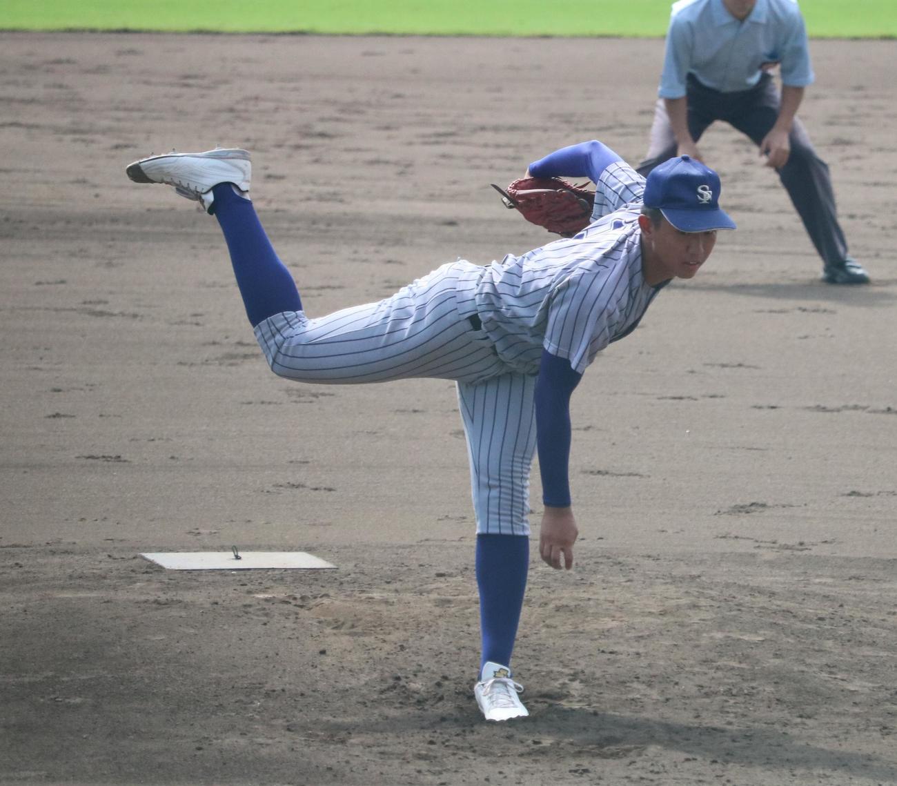 須磨翔風対市西宮　須磨翔風先発の槙野遥斗（撮影・林亮佑）