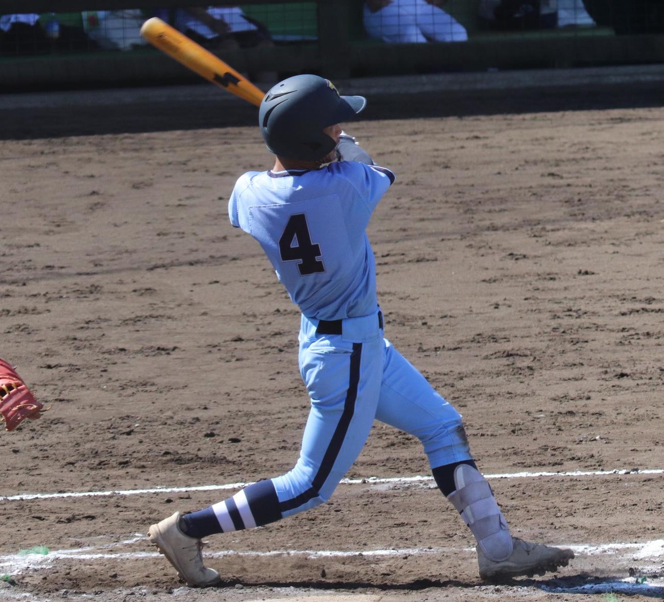 生田対横浜商　2安打の活躍をした横浜商・嶋田（撮影・星夏穂）