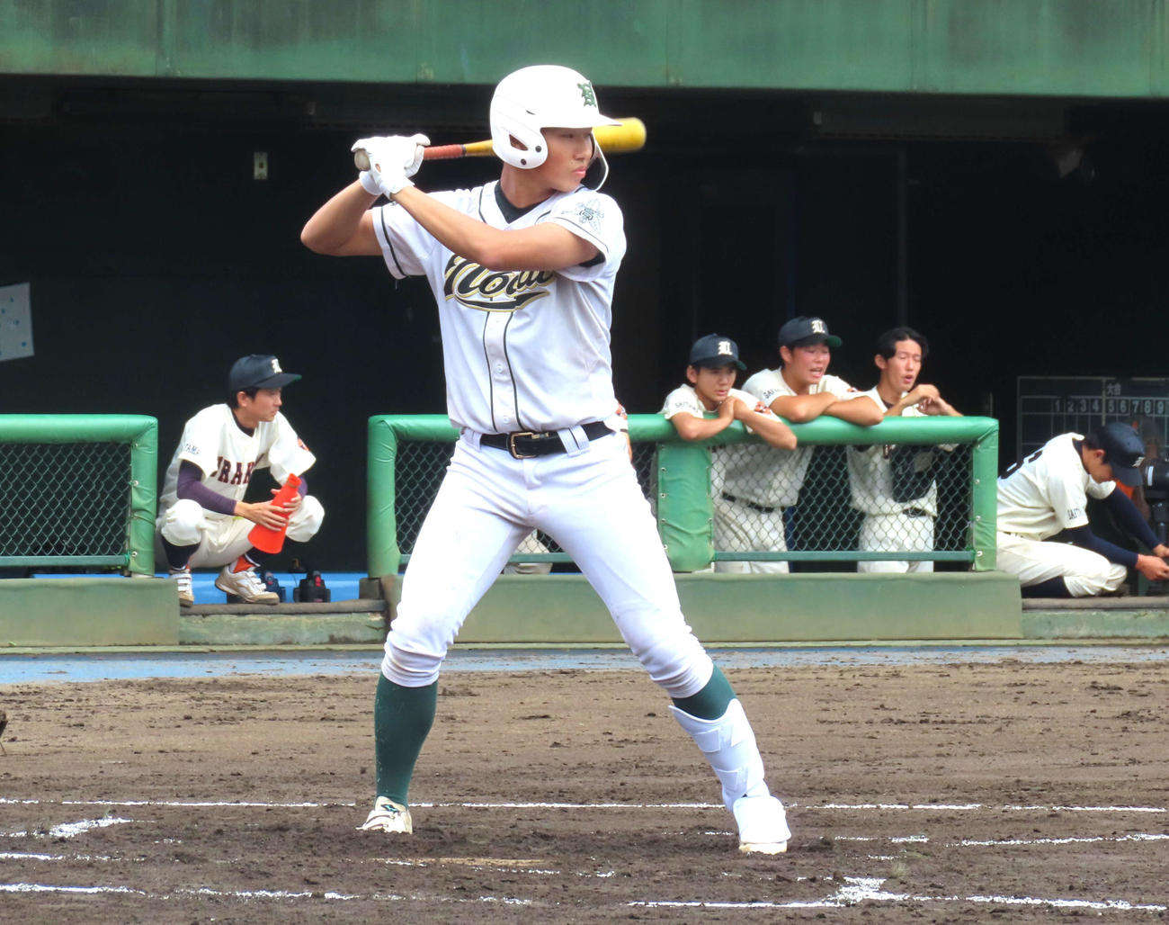 東農大三対浦和北　東農大三の4番を打つ青木（撮影・黒須亮）