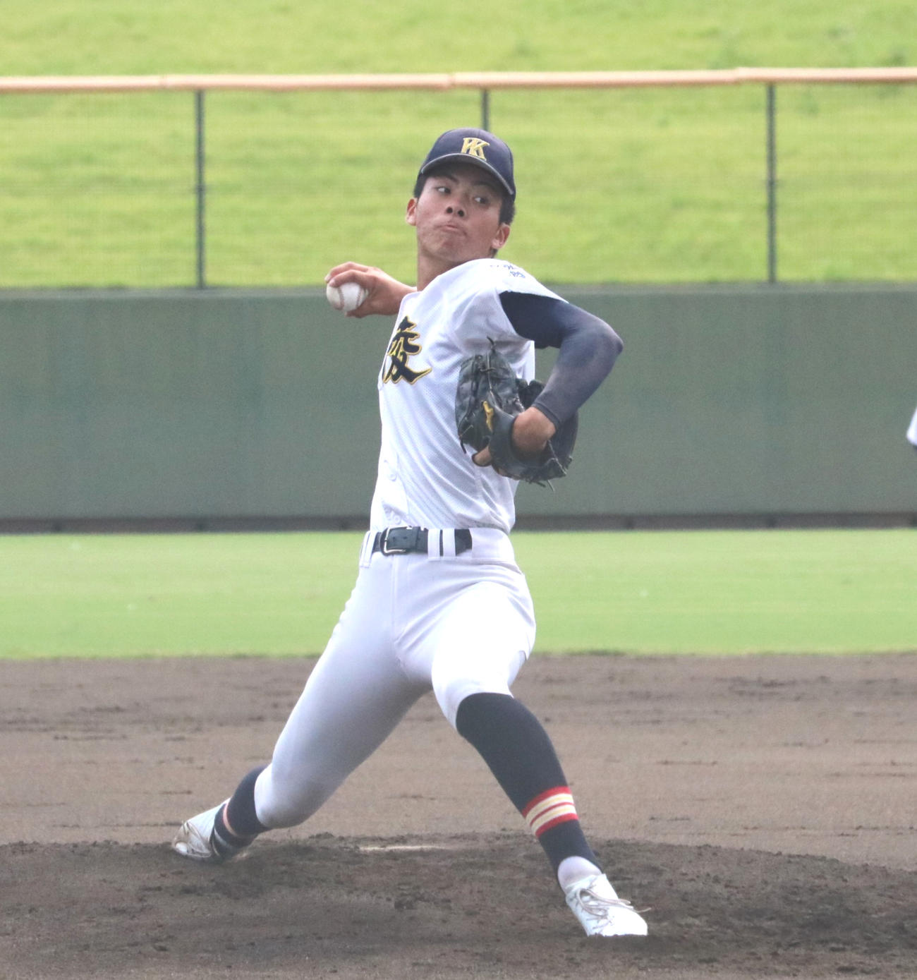 彩星工科対神戸弘陵　神戸弘陵先発の村上（撮影・林亮佑）