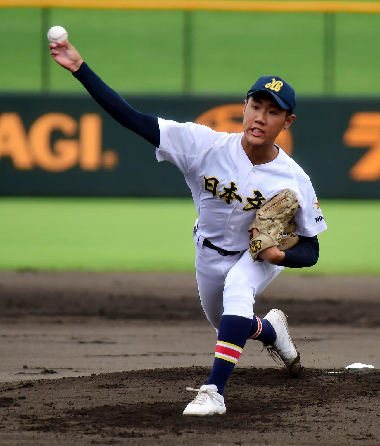 9回を8安打1失点。156球の熱投を演じた日本文理の先発・丸山