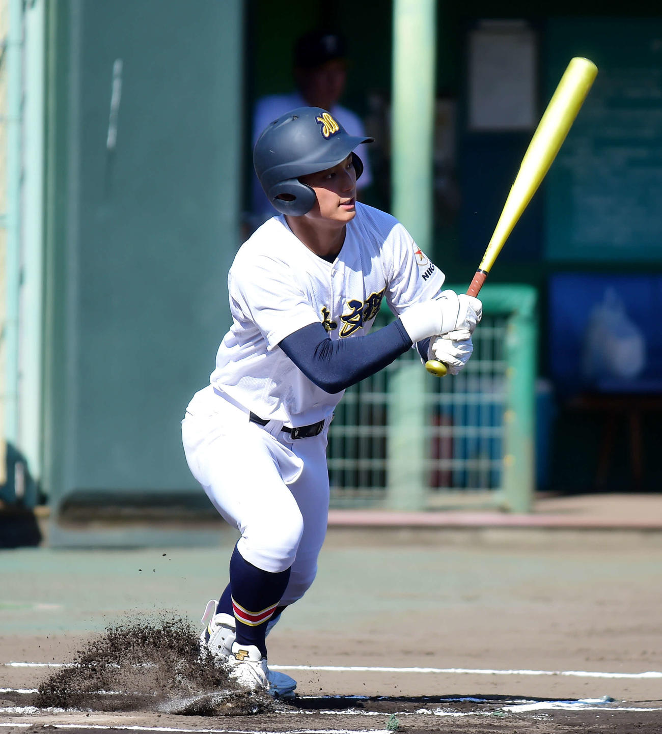 先頭打者本塁打を含む、3安打3打点の日本文理の1番本田