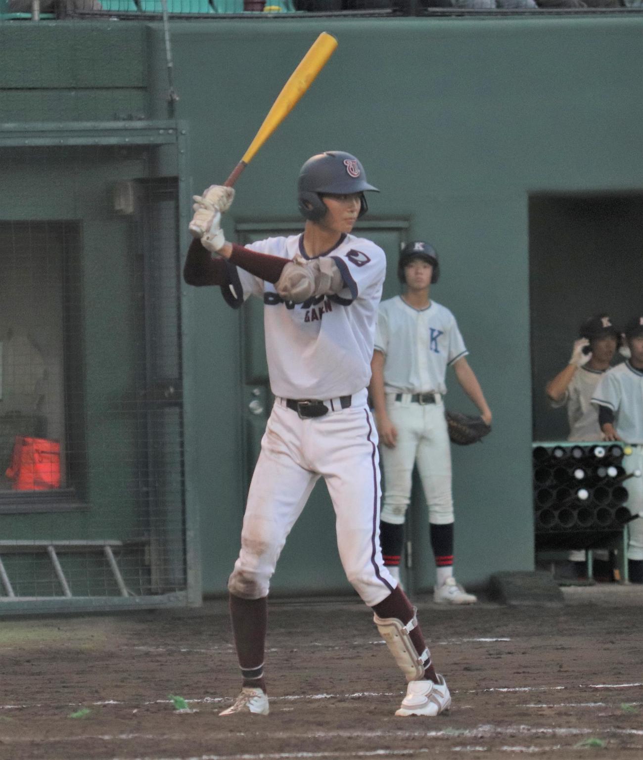 桐光学園対鎌倉学園　3安打と打撃でも活躍した桐光学園・法橋（撮影・星夏穂）